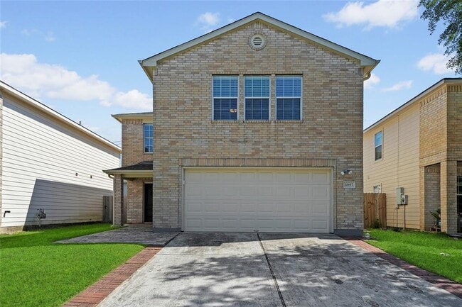 property at 5007 Fox Mill Ln