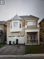 47 Elysian Fields Cir in Brampton, ON - Building Photo