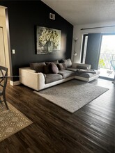 10131 W Sunrise Blvd, Unit 305 in Plantation, FL - Building Photo - Building Photo