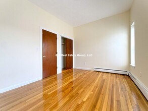 164 N Beacon St in Boston, MA - Building Photo - Building Photo