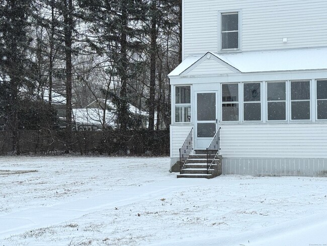 156 S Main St in Suffield, CT - Building Photo - Building Photo