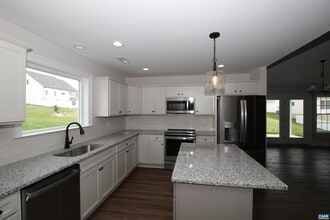 18 Alma Ann Ln in Waynesboro, VA - Building Photo - Building Photo