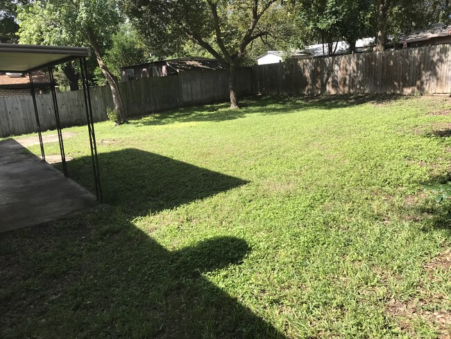 7011 Forest Grove in San Antonio, TX - Building Photo - Building Photo
