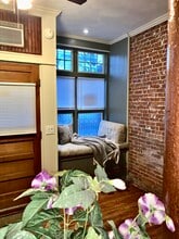 15 Kenyon St, Unit 1 in Providence, RI - Foto de edificio - Building Photo