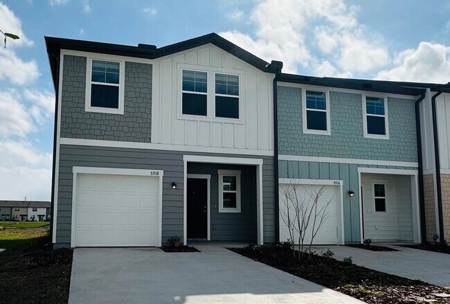 property at 5918 Chestnut Grove Pl