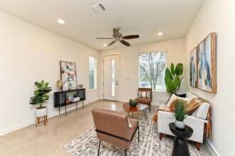 1912 Bunche Rd in Austin, TX - Building Photo - Building Photo