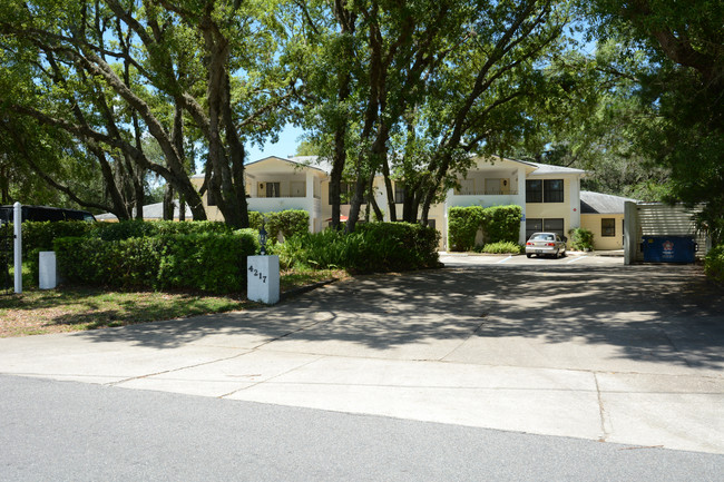 Portillo Oaks A in Spring Hill, FL - Building Photo - Building Photo