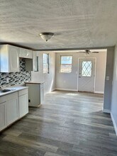 613 SW 1st St in Lockney, TX - Building Photo - Building Photo