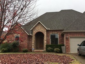 4506 W Flagstick Dr in Fayetteville, AR - Building Photo - Building Photo