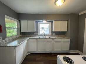 730 Noble Ave in Akron, OH - Foto de edificio - Building Photo