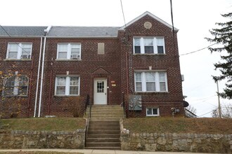 2201-2203 Q St SE in Washington, DC - Building Photo - Building Photo