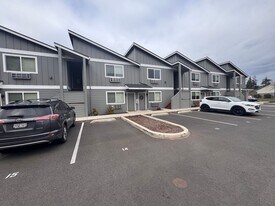 4080 Horace St in Springfield, OR - Building Photo