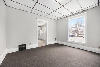 121 S Clay St in Greenville, MI - Building Photo - Building Photo