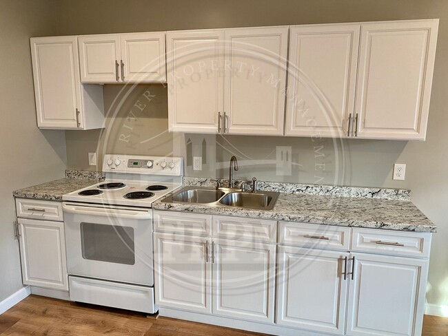 228 Weir St in Taunton, MA - Building Photo - Building Photo