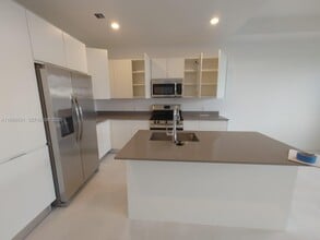1280 N Flagler Ave in Homestead, FL - Building Photo - Building Photo