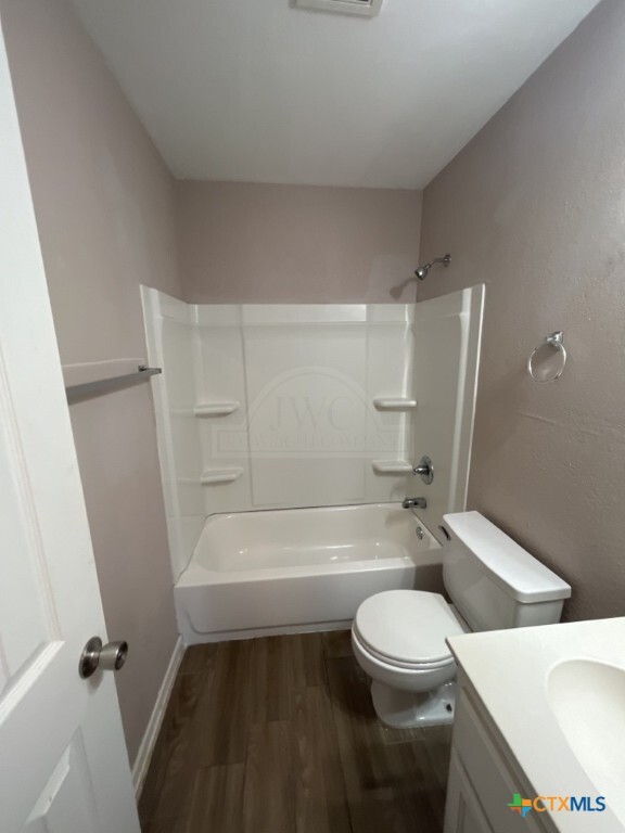 property at 105 W Reagan Ave