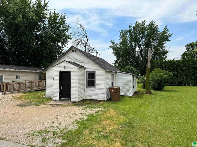 property at 106 Ash St