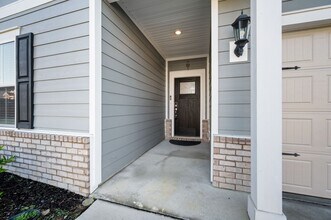 1028 Holland Ridge Wy in Lebanon, TN - Building Photo - Building Photo