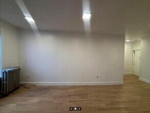 15 Gifford Ave in Jersey City, NJ - Building Photo - Building Photo