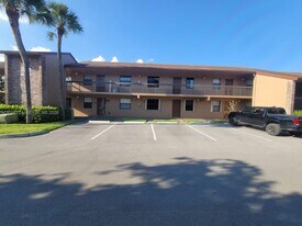 10005 Winding Lake Rd in Sunrise, FL - Building Photo