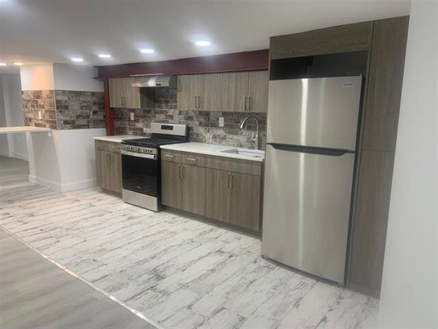 378 Baldwin Ave in Jersey City, NJ - Building Photo