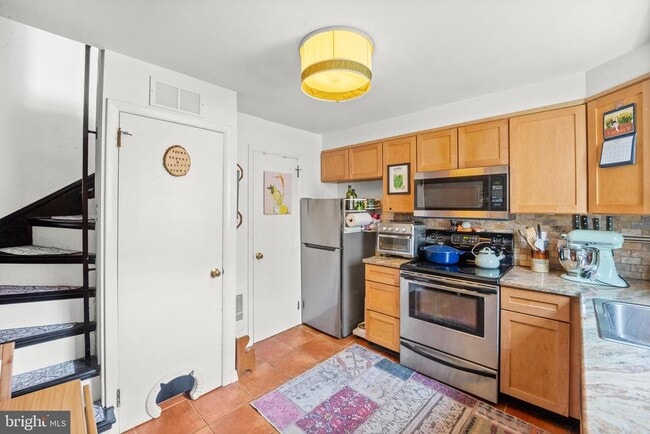 124 Catharine St in Philadelphia, PA - Building Photo - Building Photo