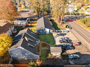 4006 Satter Dr NE in Salem, OR - Building Photo - Building Photo