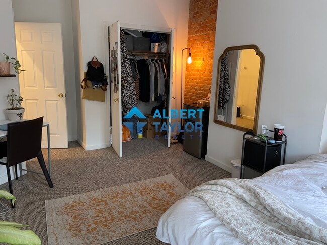 486 Massachusetts Ave, Unit 3 in Boston, MA - Building Photo - Building Photo