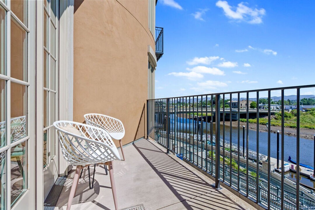 588 Main St in Napa, CA - Building Photo