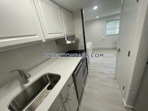 15 Euston Rd in Boston, MA - Building Photo - Building Photo