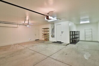 2021 W Gloria Ln in Phoenix, AZ - Building Photo - Building Photo