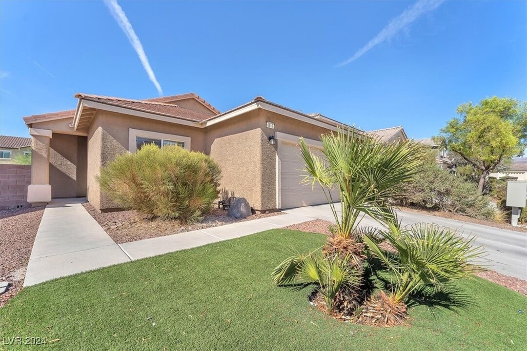 6517 N Sierra Sands St in North Las Vegas, NV - Building Photo