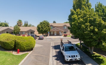 Willow Pointe Apartments in Riverbank, CA - Building Photo - Building Photo