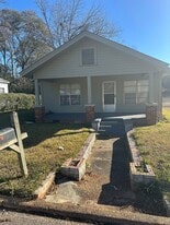329 Oglesby St in Greenville, AL - Building Photo