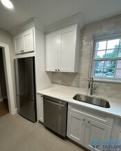 35 Park St, Unit 2 in Brookline, MA - Foto de edificio - Building Photo