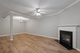 145 Sunset Ln in Woodstock, GA - Building Photo - Building Photo