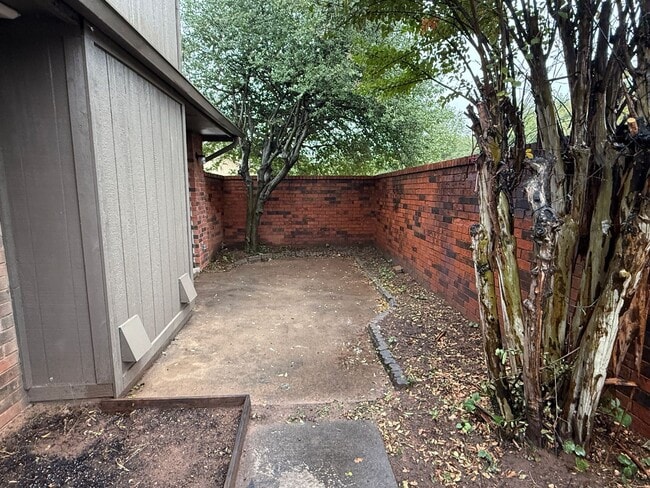 2831 E 81st Pl in Tulsa, OK - Building Photo - Building Photo