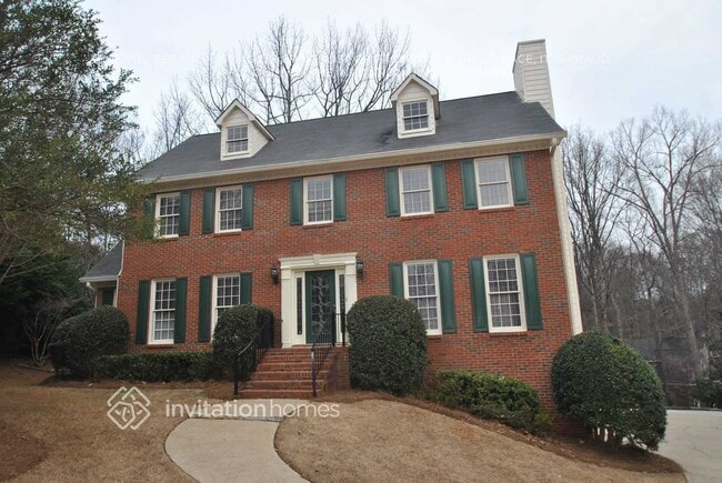 property at 2111 Potomac Pl