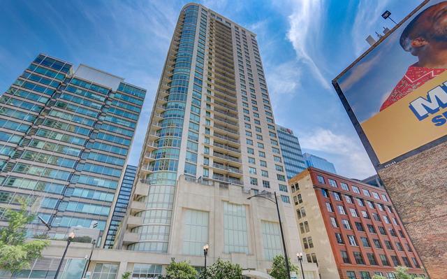125 S Jefferson St in Chicago, IL - Building Photo