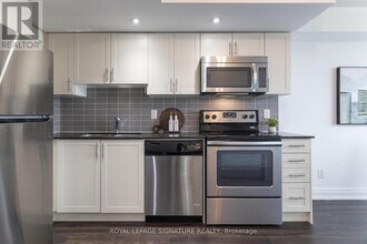 3520 Danforth Ave in Toronto, ON - Building Photo - Building Photo