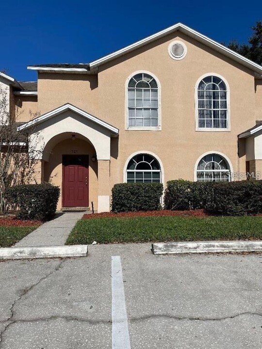 705 Florida Palms Ct in Kissimmee, FL - Building Photo