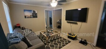 5914 Annette St in Pensacola, FL - Building Photo