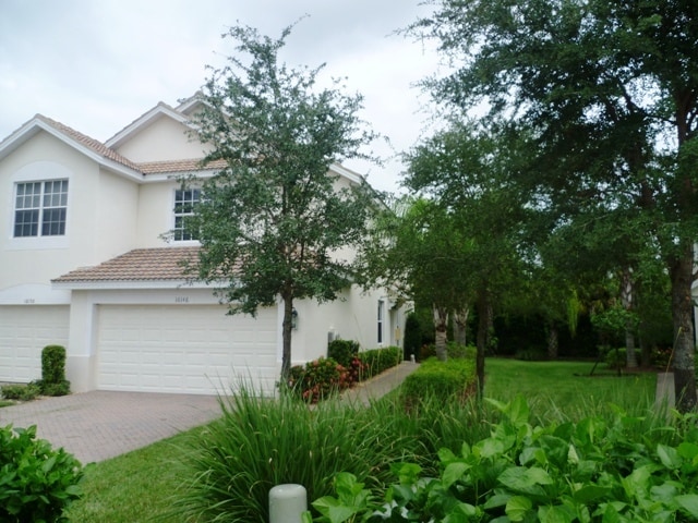 16146 Caldera Ln in Naples, FL - Foto de edificio - Building Photo