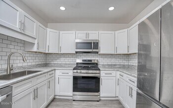 1538 Nott St in Schenectady, NY - Building Photo - Building Photo