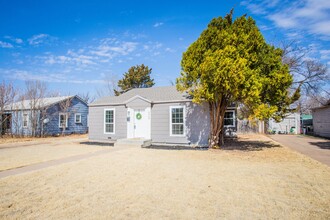 2408 30th St in Lubbock, TX - Building Photo - Building Photo