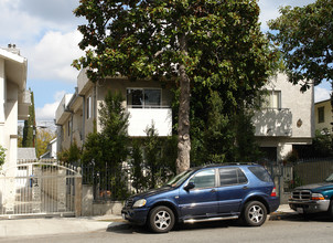 4611 Melbourne Ave in Los Angeles, CA - Building Photo - Building Photo