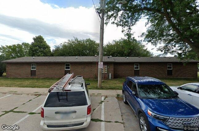 101 E Broadway St in Eagle Grove, IA - Building Photo