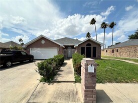 26 Cedar Ave in McAllen, TX - Building Photo