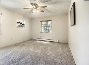 3150 Iris Ave in Boulder, CO - Building Photo - Building Photo