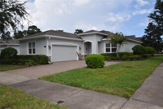 132 Amanthus Ct in DeLand, FL - Building Photo - Building Photo